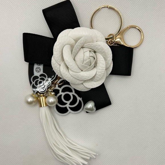 Black & White Camellia Flower Luxe Keychain & Bag Charm - Picture 3 of 4